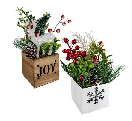 Christmas Wreath With Balls Centrepiece